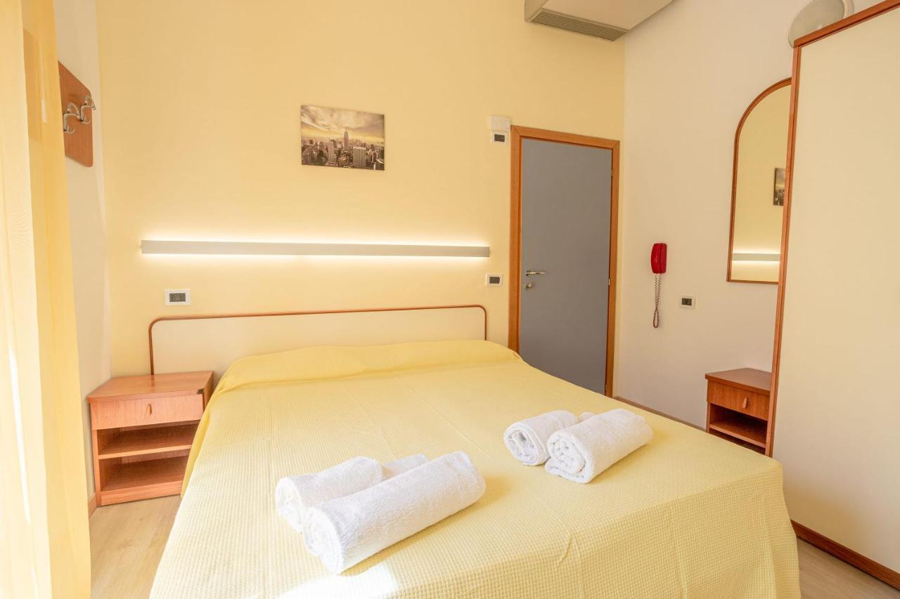 Hotel Paola Garden - Nuova Gestione Bellariva Di Rimini Buitenkant foto