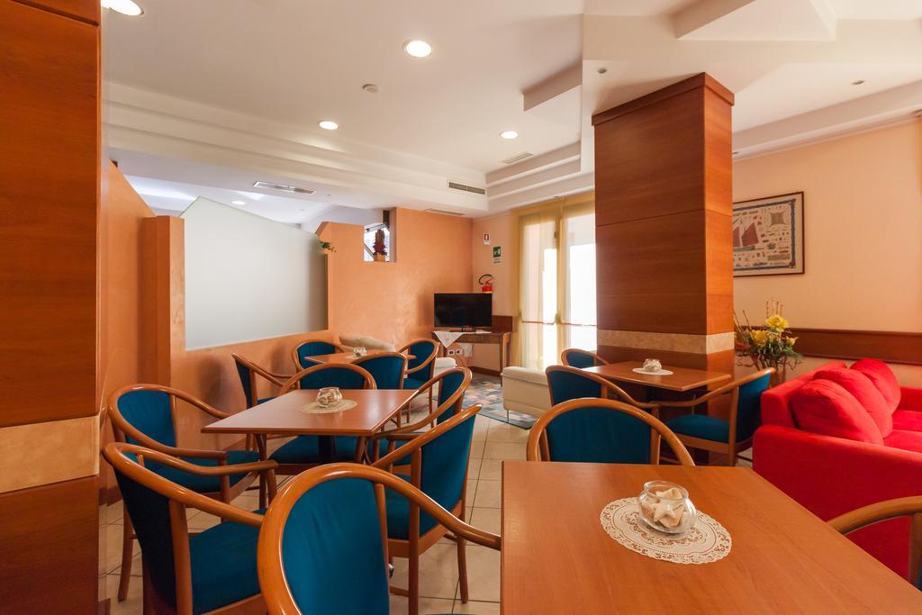 Hotel Paola Garden - Nuova Gestione Bellariva Di Rimini Buitenkant foto
