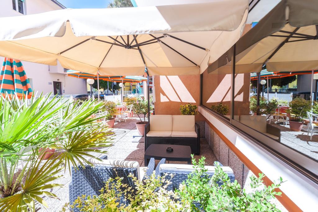 Hotel Paola Garden - Nuova Gestione Bellariva Di Rimini Buitenkant foto