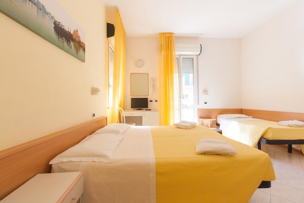 Hotel Paola Garden - Nuova Gestione Bellariva Di Rimini Buitenkant foto